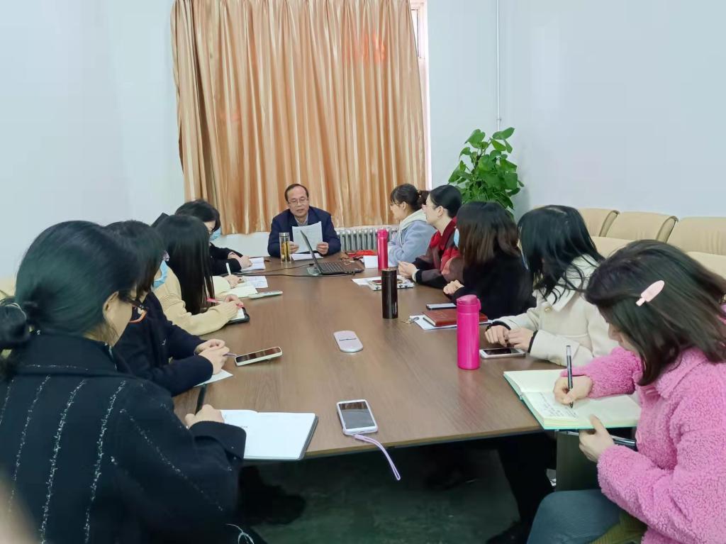 院长李庆明对评审准备工作中遇到的相关问题进行分析解答